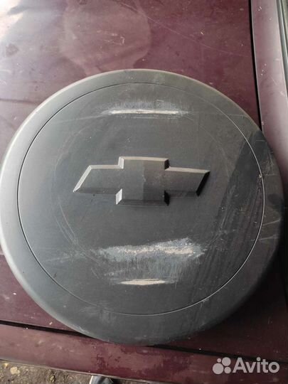 Колпак запасного колеса на chevrolet ниву