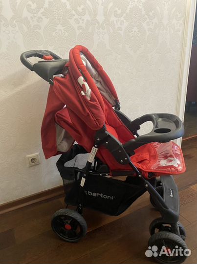 Прогулочная коляска