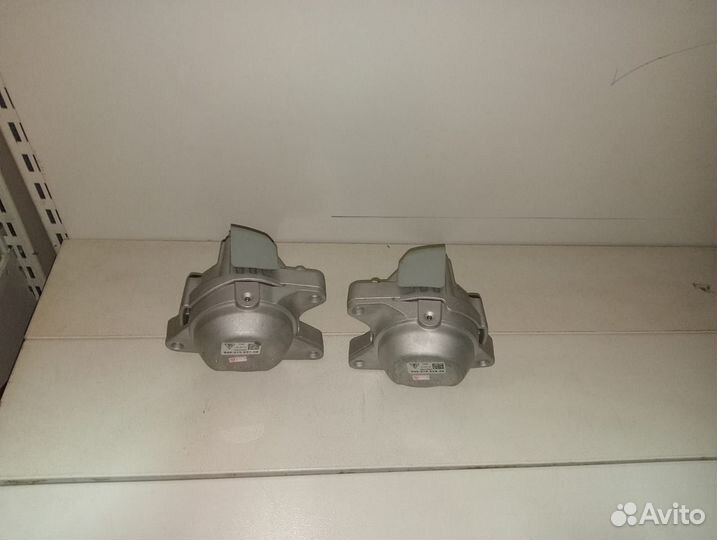 Подушка двигателя Porsche Macan GTS 3.0 2016