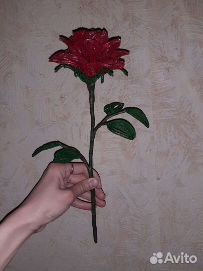 Роза из бисеря