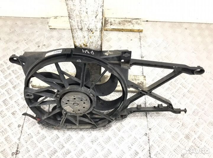 Вентилятор радиатора Opel Astra H 1.6 I 2007