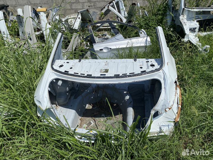 Задняя часть кузова на Hyundai Solaris 1 2011-2017