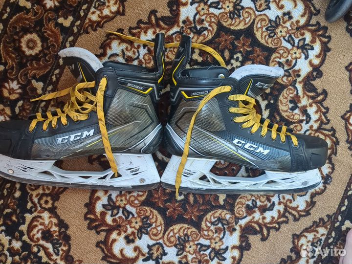 Коньки хоккейные