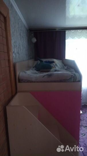 Двухъярусная кровать со шкафом и столом