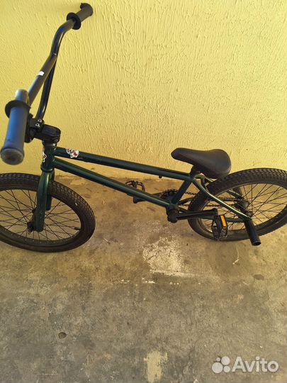 Трюковой велосипед BMX