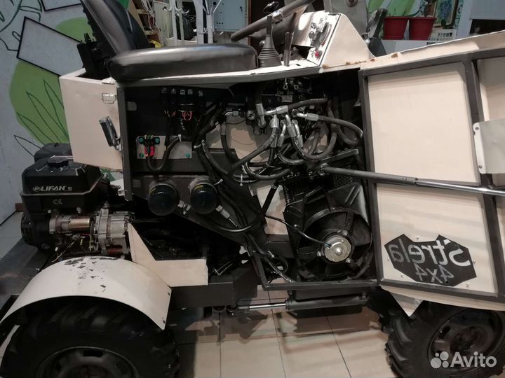 Мини-трактор Kubota KL21, 2022