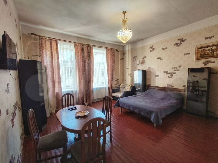 2-к. квартира, 61 м², 3/3 эт.