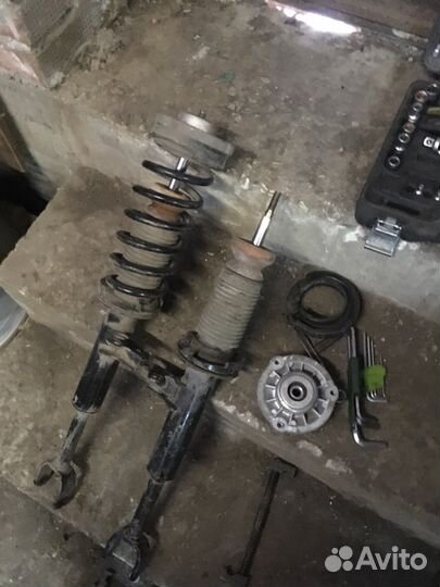 Пружина Бмв f10 BMW f25