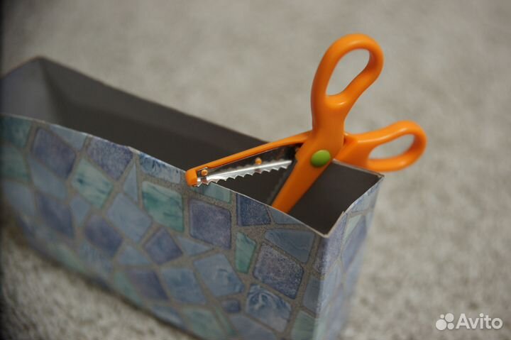 Скакалки, обручи, ножницы