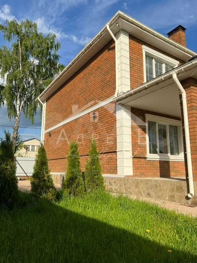 Дом 192 м² на участке 8 сот.