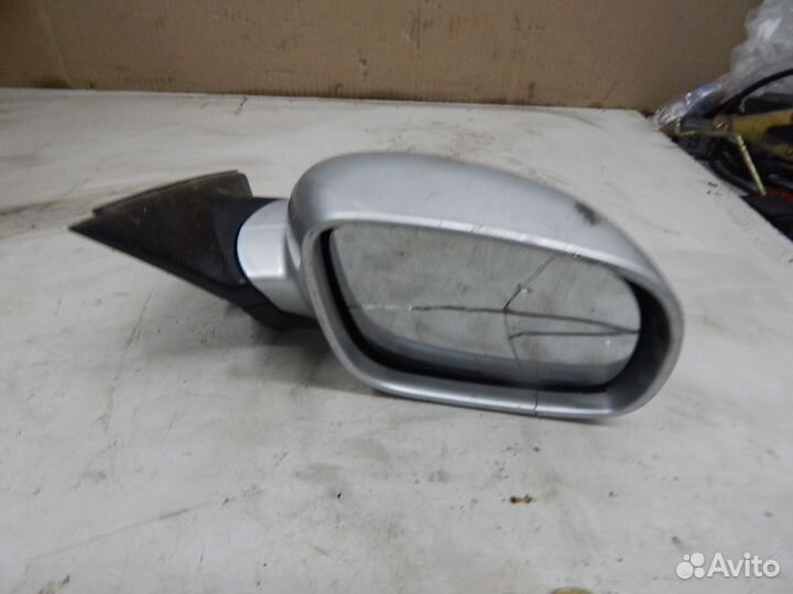 Зеркало боковое правое Volkswagen Passat B5+