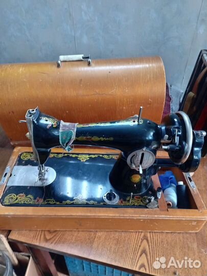 Швейная машинка