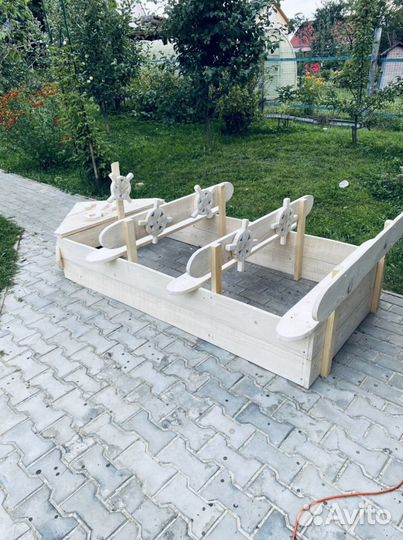 Детский кораблик