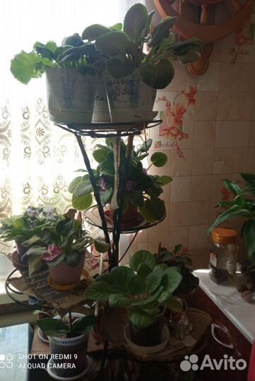 Подставка для цветов напольная металлическая