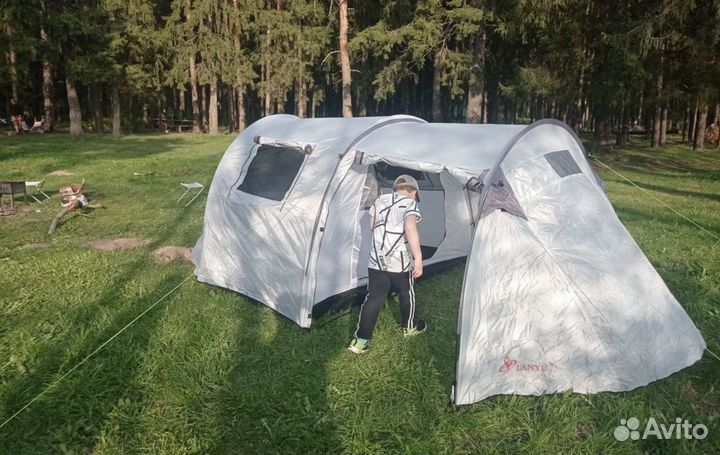 Палатка туристическая 4 местная
