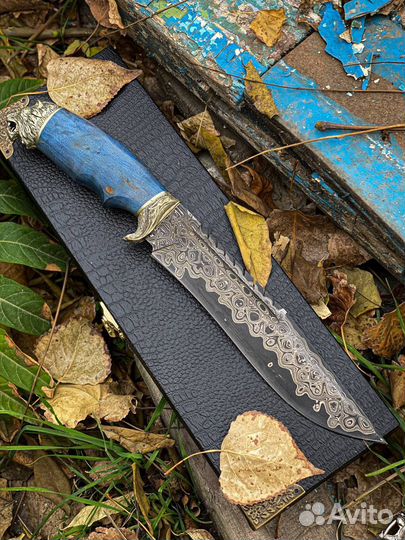 Авторский нож из дамасской стали