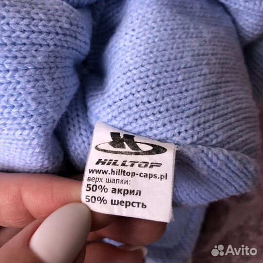 Вязаные шапочки с помпонами