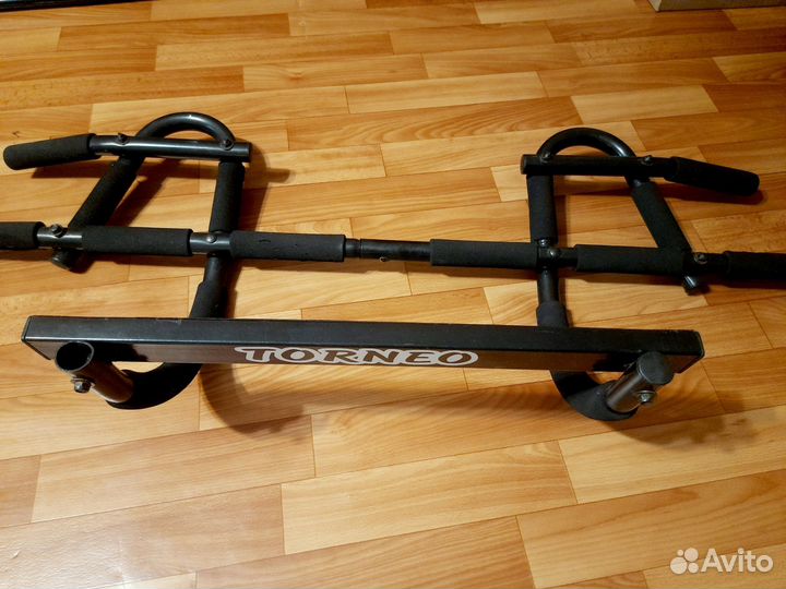 Турник дверной torneo