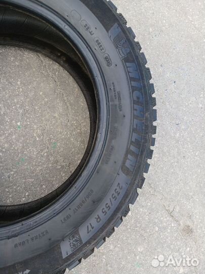 Michelin X-Ice North 4 235/55 R17