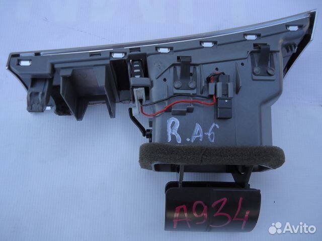 Дефлектор воздушный Audi A6 C6 AUK 2005