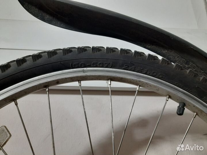 Велосипед GT Stomper, колёса 24 дюйма