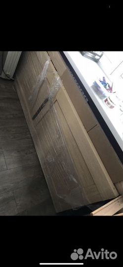 Дверь из массива новая