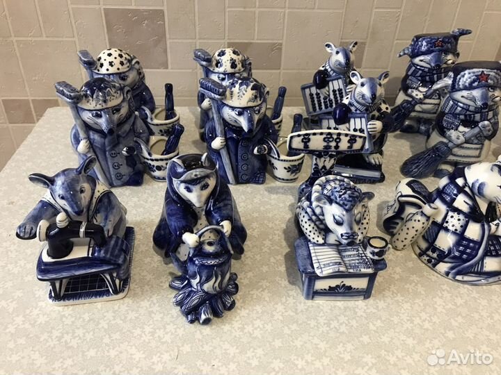 Символы года Гжель