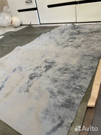 Отрезки ткани для обивки мягкой мебели