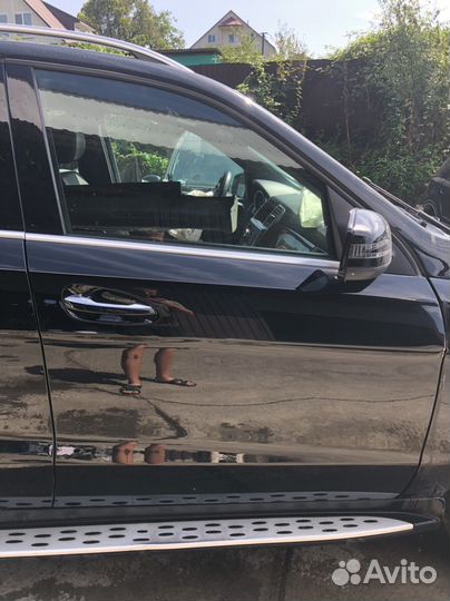 Дверь передняя правая Mercedes ML w166