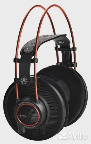 AKG K701