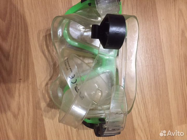 Очки для плавания