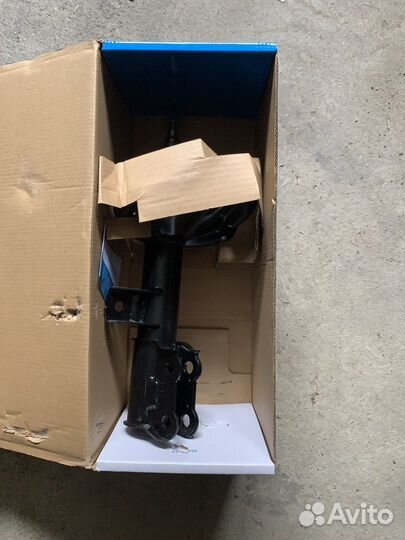 Передний амортизатор/стойка Kia Ceed в сборе