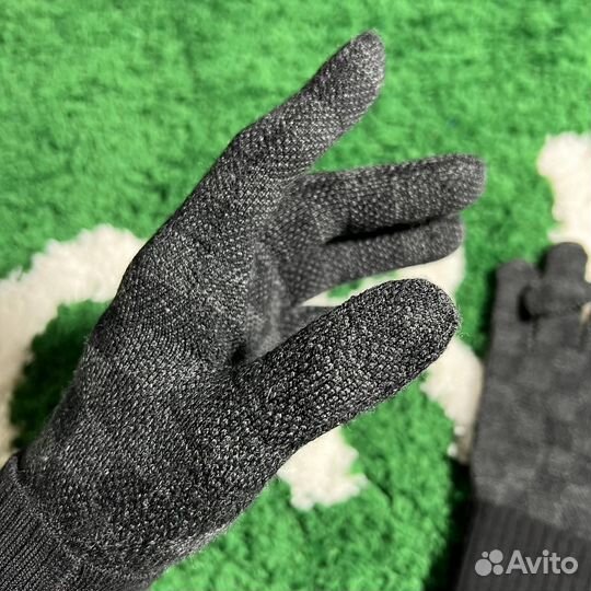 Перчатки Louis Vuitton Beanie Neo