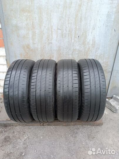 Goodyear EfficientGrip Performance 195/65 R15