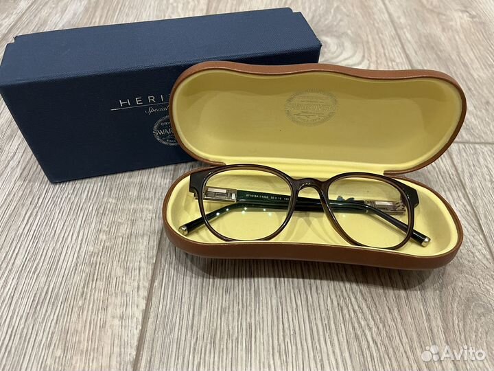 Очки (оправа)