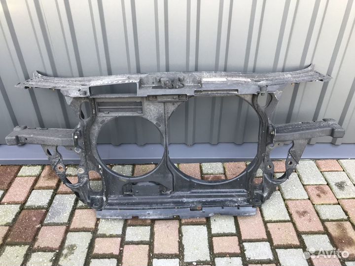 Передняя панель телевизор на Audi A6 C5 2.5 TDI