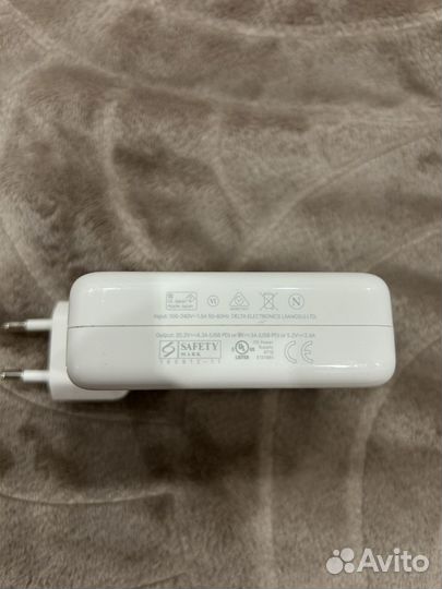 Зарядное устройство для MacBook оригинал