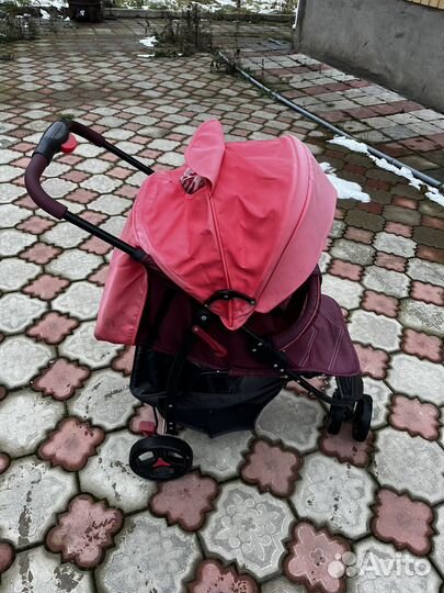 Прогулочная коляска