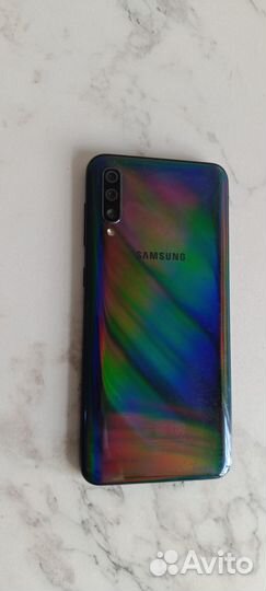 Samsung Galaxy A50, 4/64 ГБ