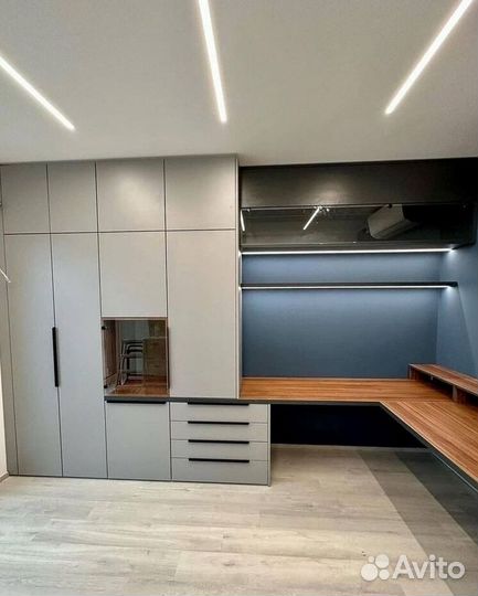 Рабочая зона + шкаф распашной на заказ