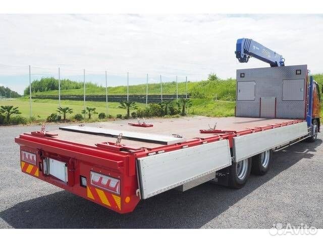 Эвакуатор Mitsubishi Fuso Fighter с КМУ Tadano, 2010