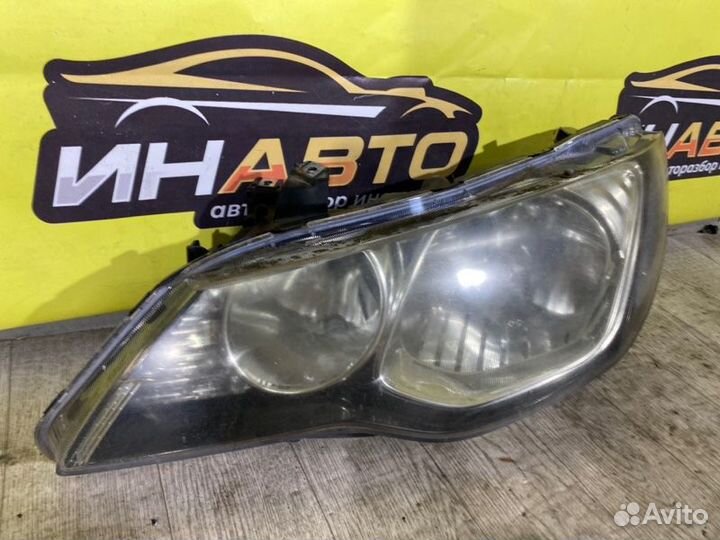 Фара передняя левая Honda Civic 4D 2005-2011