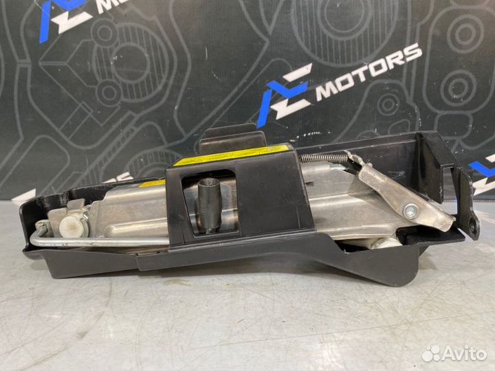 Домкрат Audi A6 Allroad C6 AUK 2006