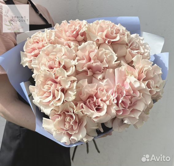 Доставка цветов и букетов