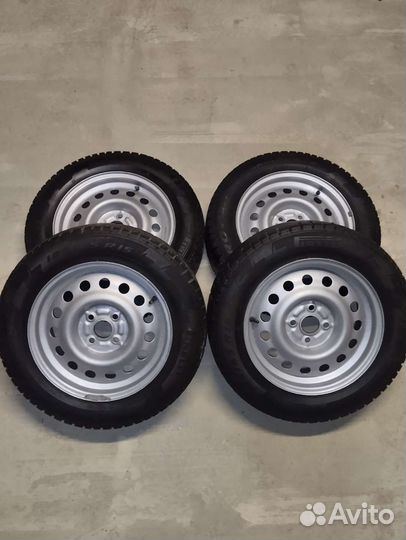 Pirelli Ice Zero 185/65 R15