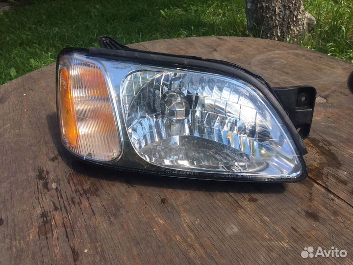 Фара правая Subaru Legacy (1999-2003)