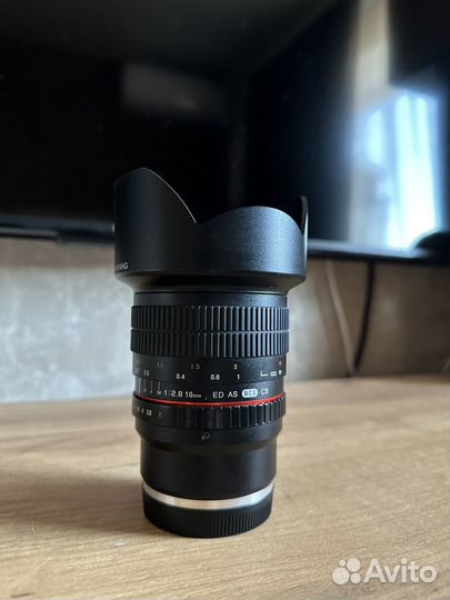 Объектив Samyang 10mm 2/8