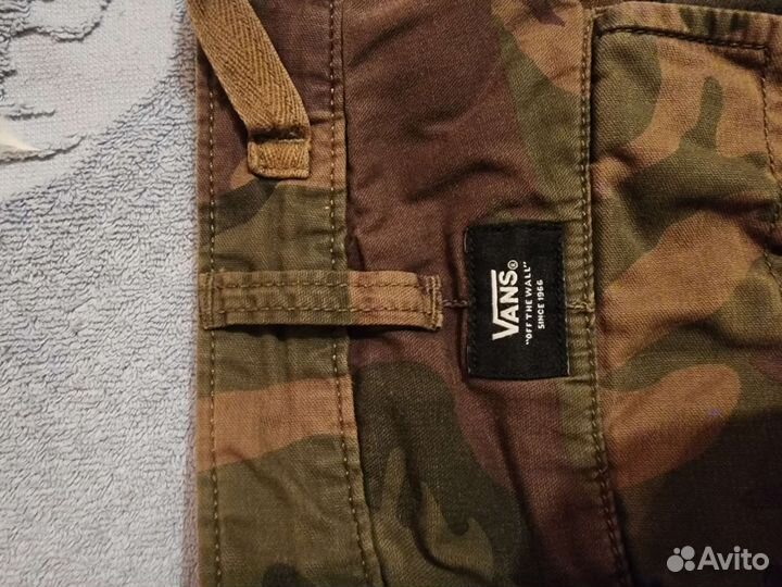 Джинсовые шорты Vans