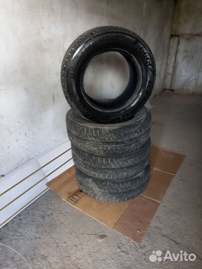 Bridgestone Ice Cruiser 7000 255/65 R17