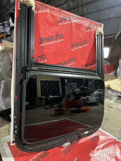 Люк Ауди А4 Б8